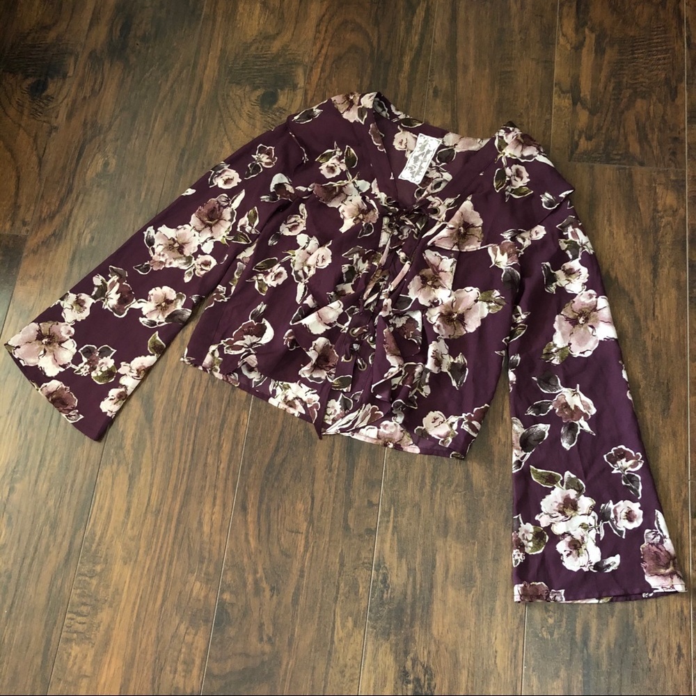 Sadie & Sage Ruffled Floral-Print Wide Sleeve Top Womens S